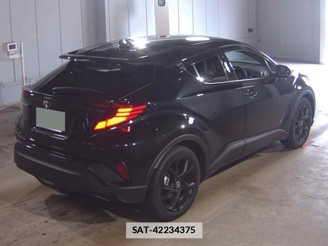 Toyota C-HR 2023-03 7867003-5