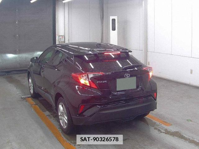 Toyota C-HR 2023-05 7867008-1
