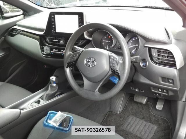 Toyota C-HR 2023-05 7867008-2