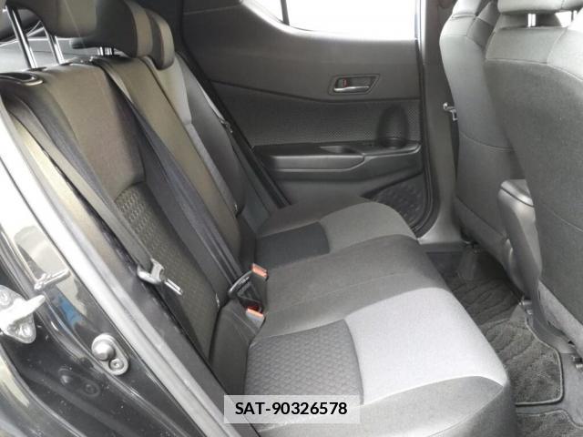 Toyota C-HR 2023-05 7867008-3