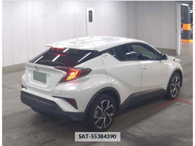 Toyota C-HR 2017-02 7867029-1