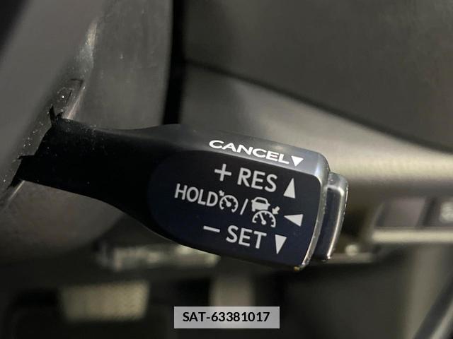 Toyota C-HR 2017-05 7869060-4