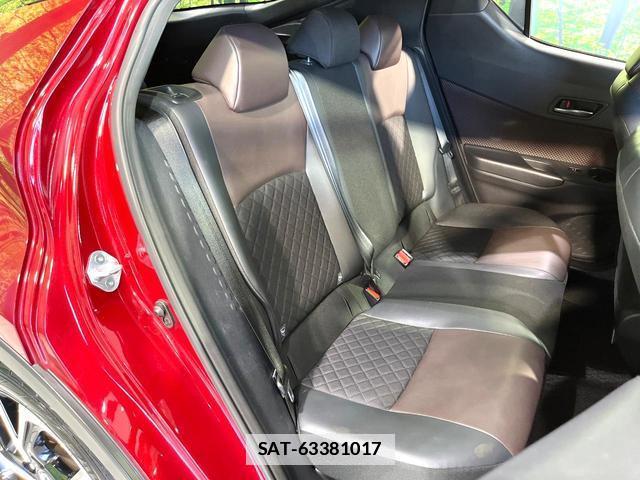Toyota C-HR 2017-05 7869060-8