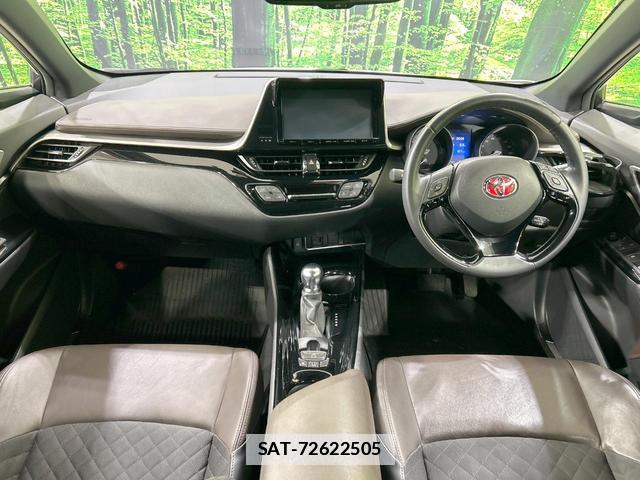 Toyota C-HR 2017-05 7869138-1