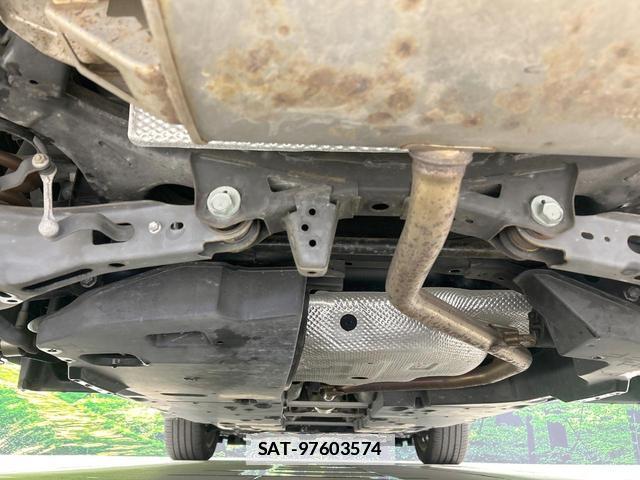 Toyota C-HR 2017-12 7869146-18