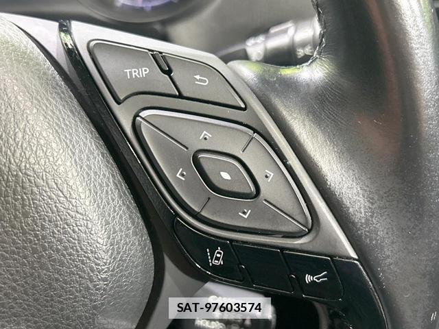 Toyota C-HR 2017-12 7869146-4