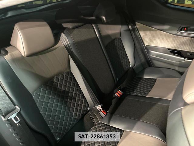Toyota C-HR 2019-11 7869204-8