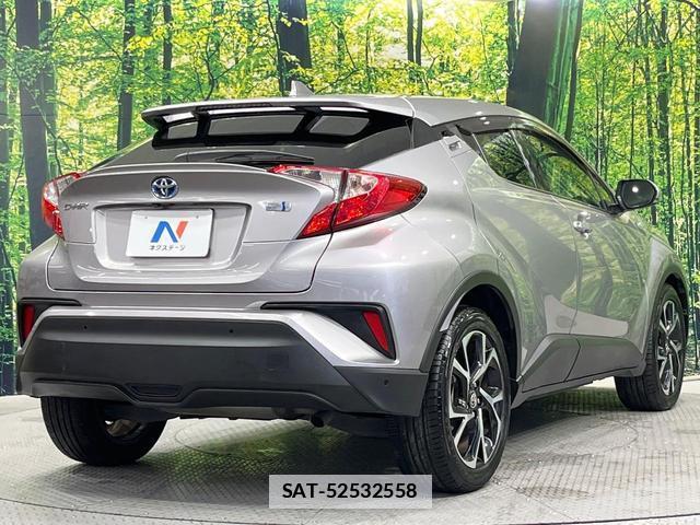 Toyota C-HR 2017-04 7869795-16