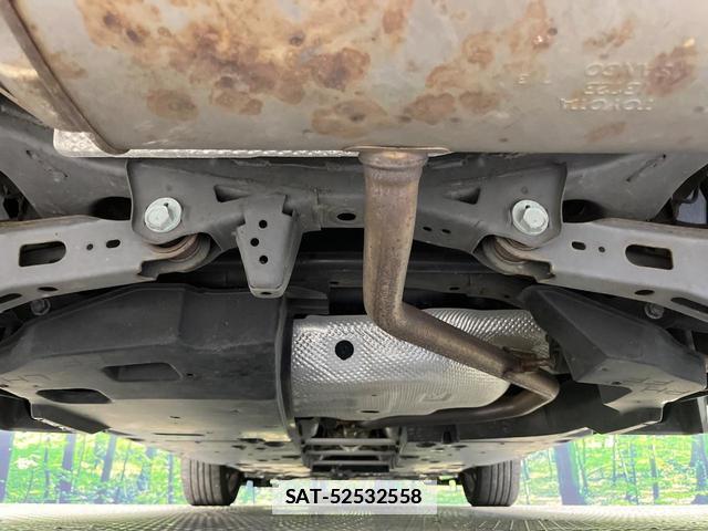 Toyota C-HR 2017-04 7869795-18