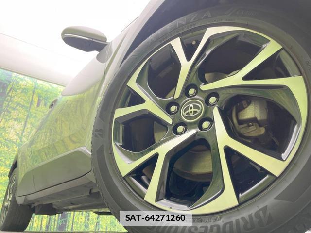 Toyota C-HR 2017-03 7871875-12