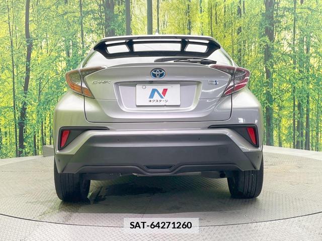 Toyota C-HR 2017-03 7871875-14
