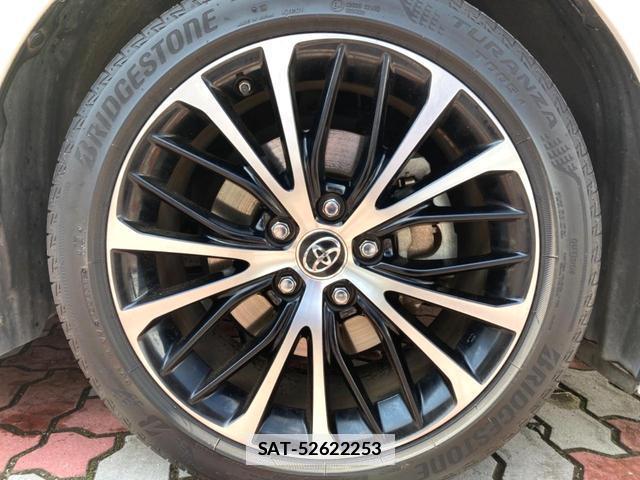 Toyota CAMRY 2018-11 7868344-12