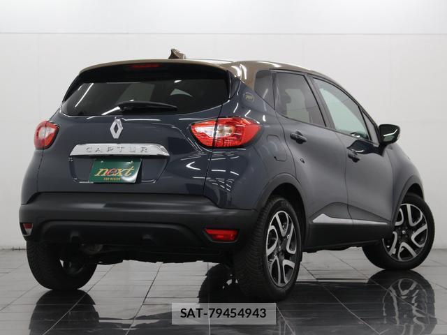 Renault CAPTUR 2016-07 7870432-1