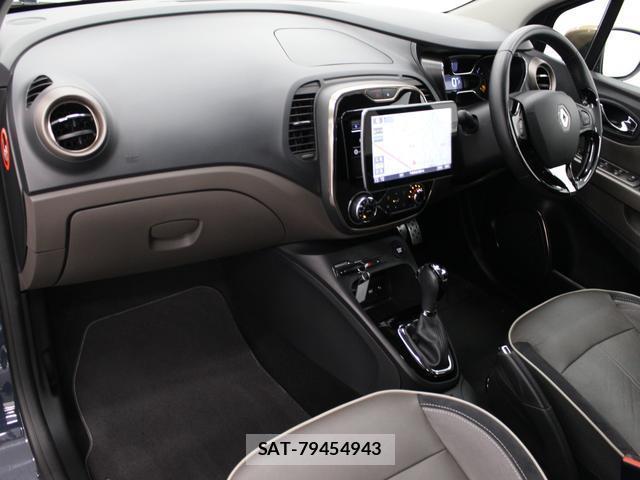 Renault CAPTUR 2016-07 7870432-10