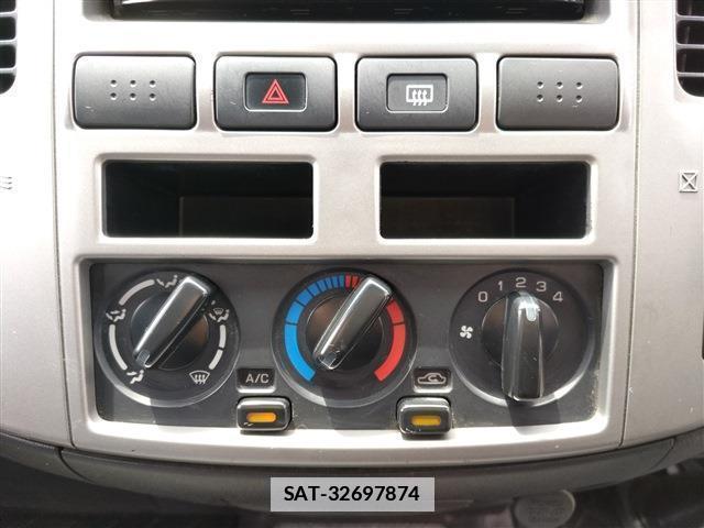 Nissan CARAVAN BUS 2011-11 7867810-13