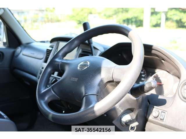 Nissan Caravan 2011-11 7866885-14