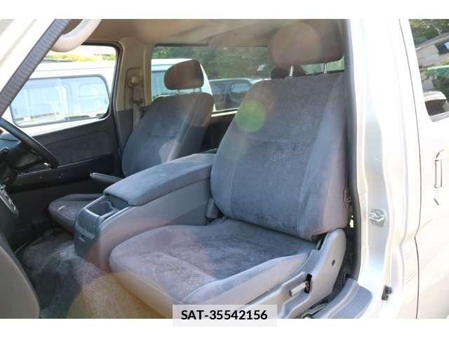 Nissan Caravan 2011-11 7866885-17