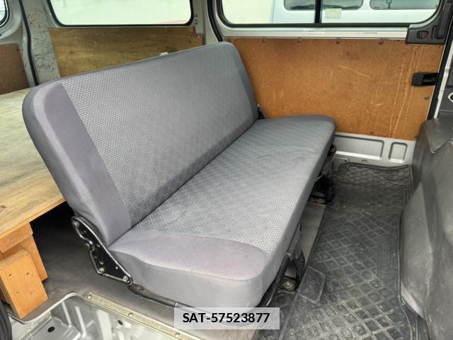 Nissan Caravan 2009-01 7866887-7