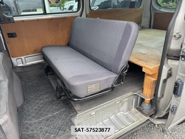 Nissan Caravan 2009-01 7866887-8