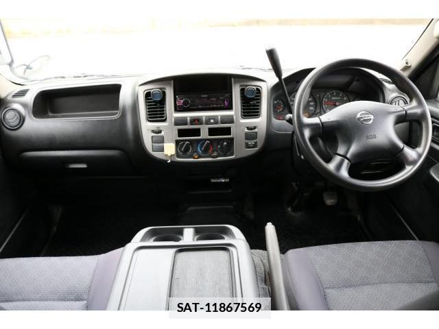Nissan Caravan 2010-08 7866889-14