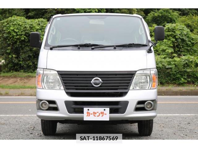 Nissan Caravan 2010-08 7866889-3