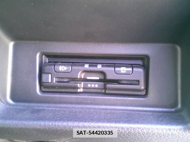 Nissan Caravan 2023-12 7869603-13
