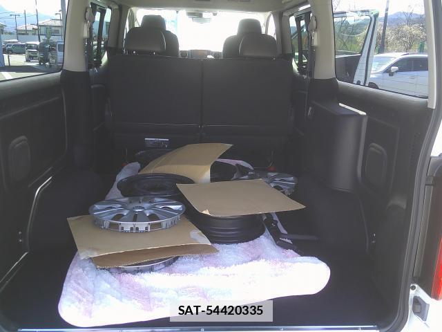Nissan Caravan 2023-12 7869603-16