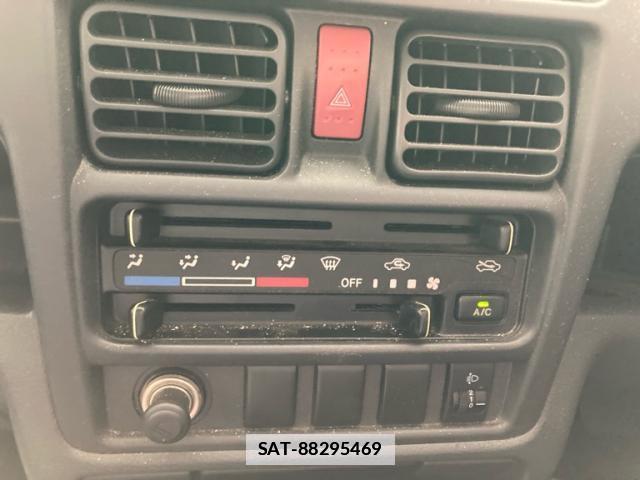 Suzuki CARRY TRUCK 2016-01 7868650-9