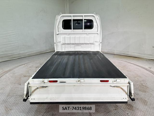 Suzuki CARRY TRUCK 2018-06 7873131-13
