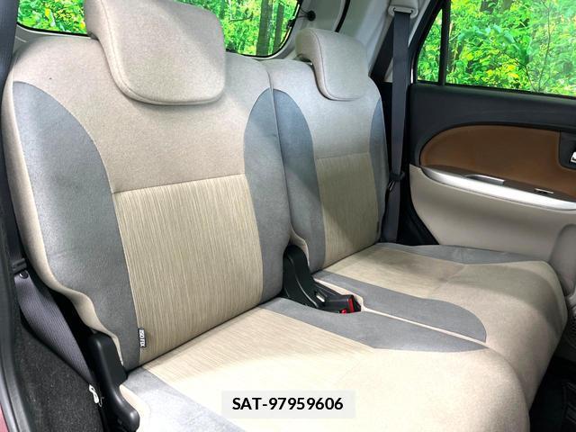 Daihatsu CAST 2016-12 7868307-8