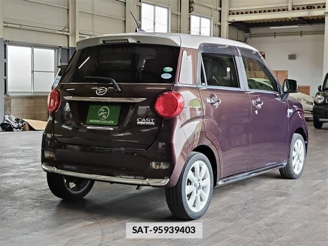 Daihatsu CAST 2016-03 7869556-1