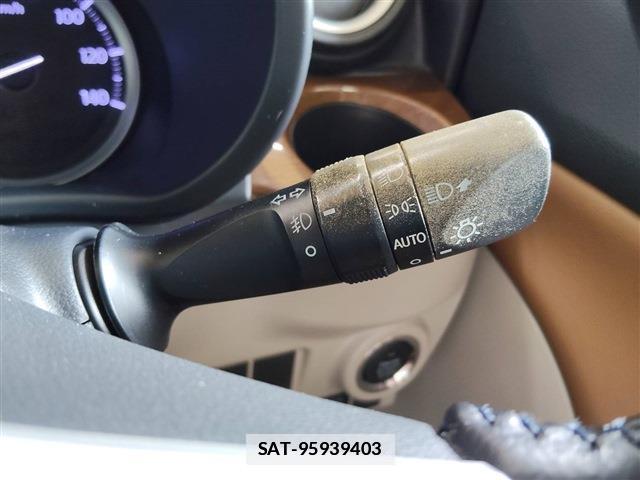 Daihatsu CAST 2016-03 7869556-10