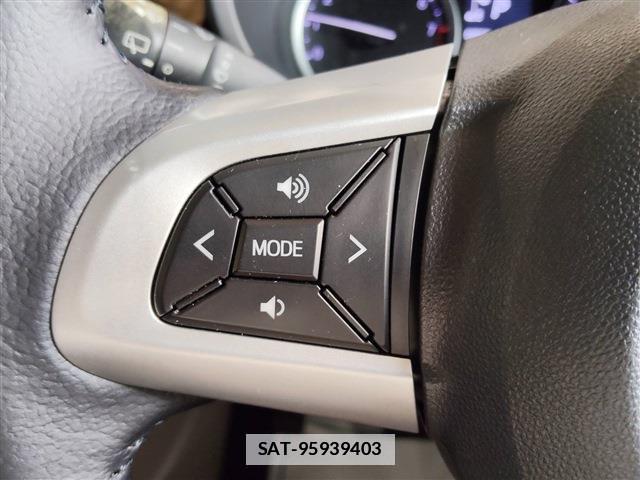 Daihatsu CAST 2016-03 7869556-9