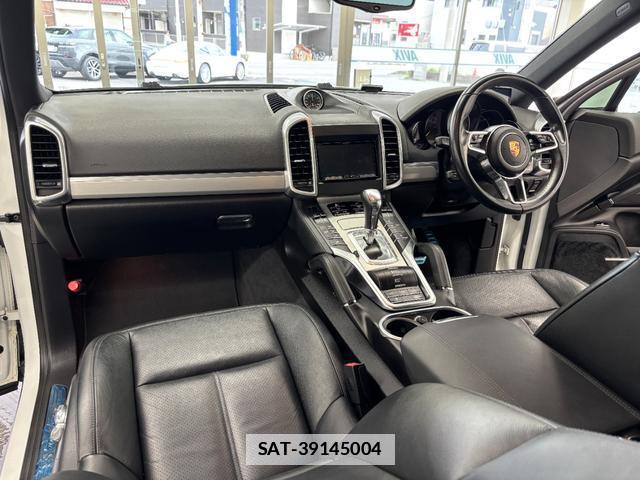 Porsche CAYENNE 2015-06 7871519-6