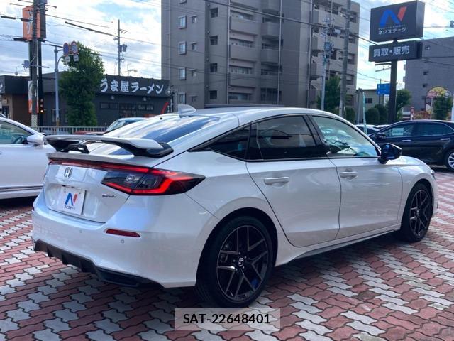 Honda CIVIC 2024-07 7868351-16