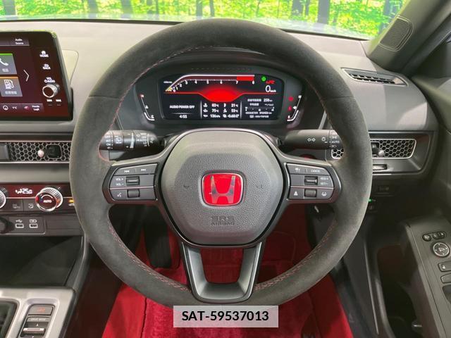 Honda CIVIC 2024-04 7868611-10