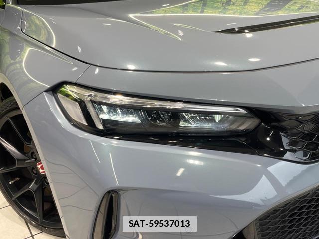 Honda CIVIC 2024-04 7868611-11