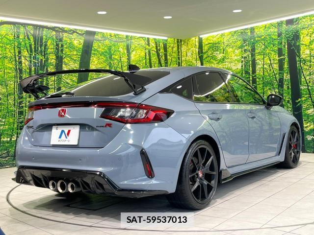 Honda CIVIC 2024-04 7868611-16