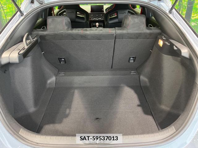 Honda CIVIC 2024-04 7868611-9