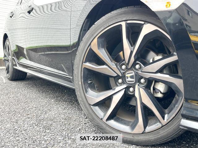Honda CIVIC 2018-07 7870080-12
