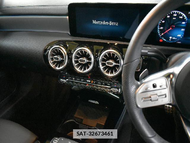 Mercedes Benz CLA-CLASS 2020-09 7872523-9