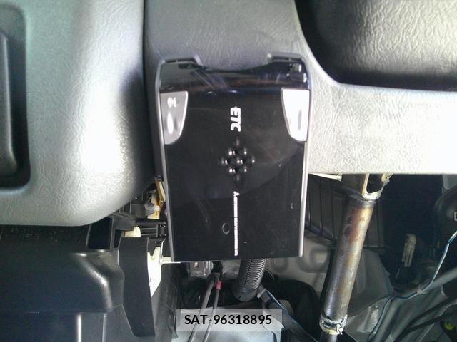 Nissan CLIPPER TRUCK 2012-08 7870416-8