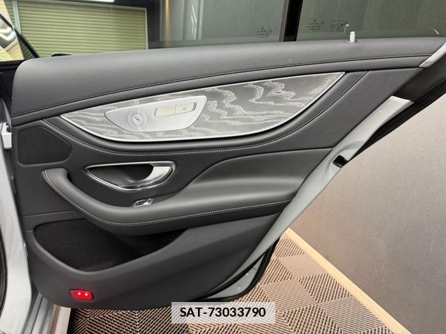 Mercedes Benz CLS-CLASS 2020-02 7872210-3