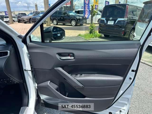 Toyota COROLLA CROSS 2026-06 7872139-8