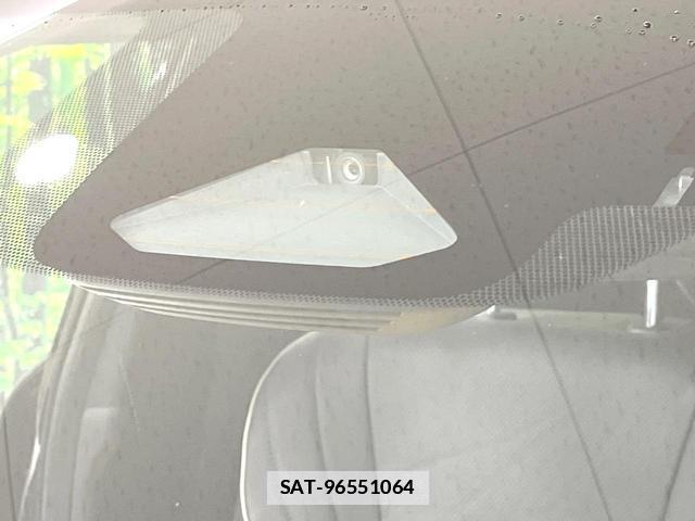 Toyota Crown Crossover 2023-08 7868219-4
