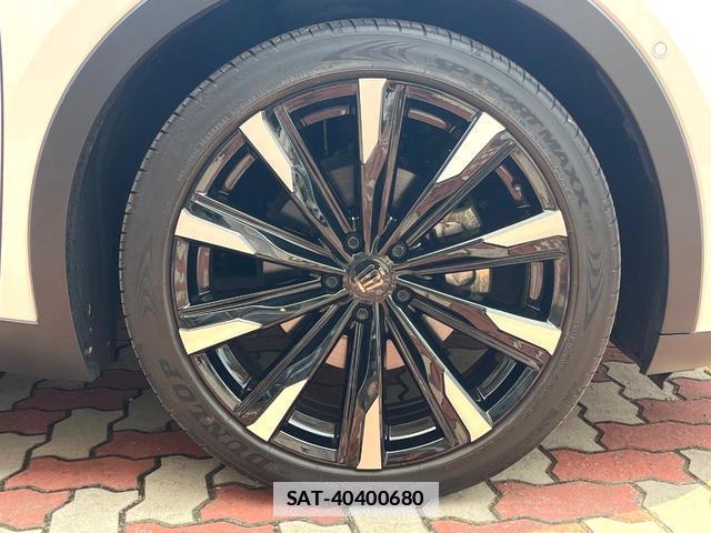 Toyota Crown Crossover 2023-03 7868350-13