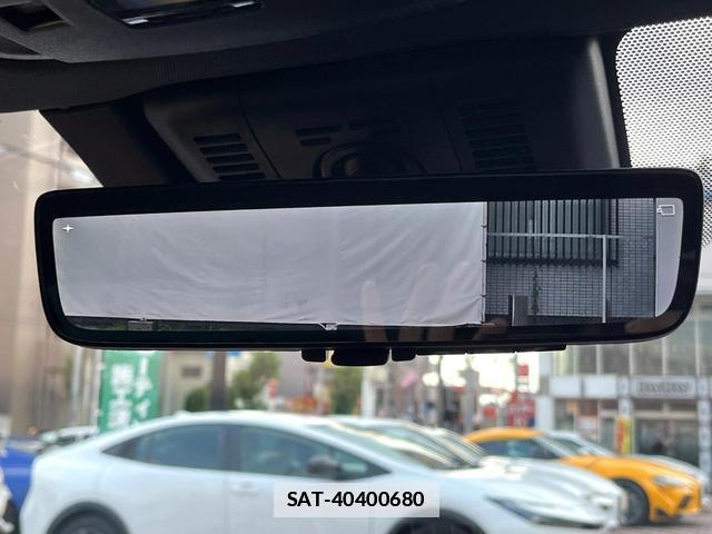 Toyota Crown Crossover 2023-03 7868350-3