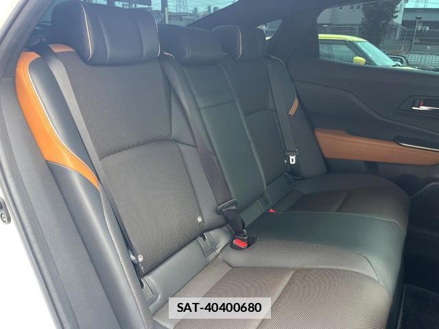 Toyota Crown Crossover 2023-03 7868350-9