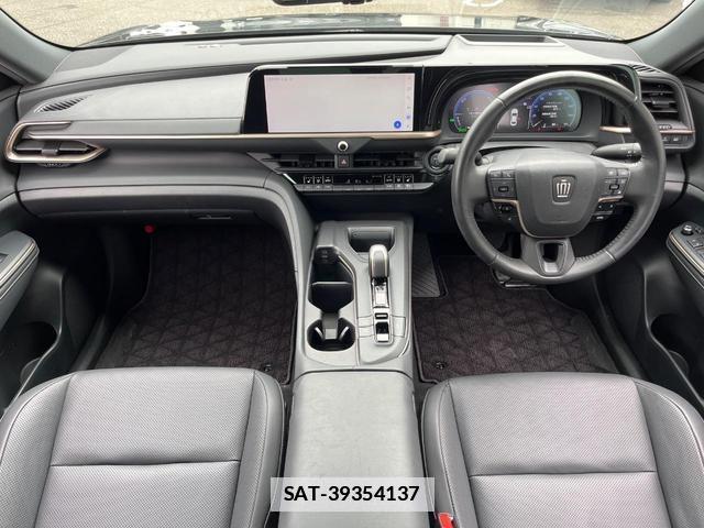 Toyota Crown Crossover 2023-01 7869681-1