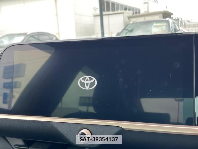 Toyota Crown Crossover 2023-01 7869681-2